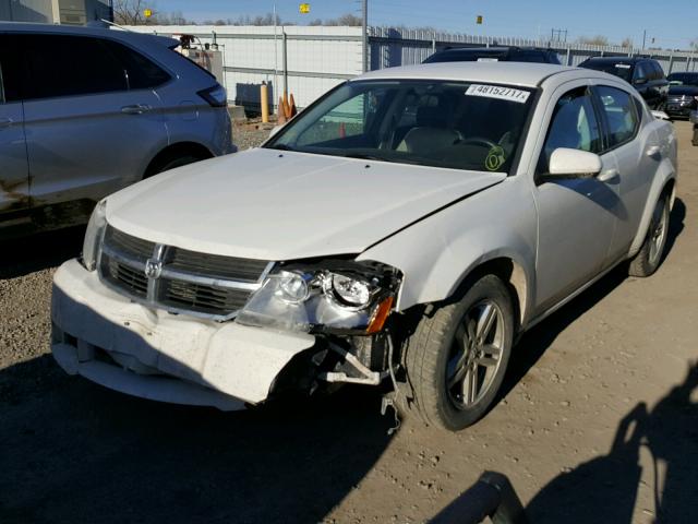 1B3CC5FB3AN215582 - 2010 DODGE AVENGER R/ WHITE photo 2