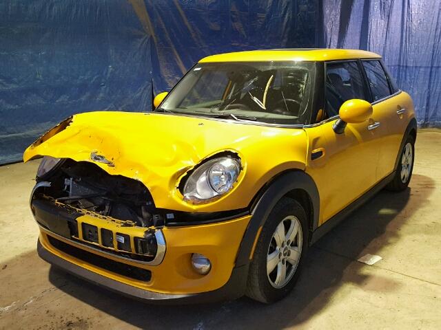 WMWXU1C55G2D10689 - 2016 MINI COOPER YELLOW photo 2