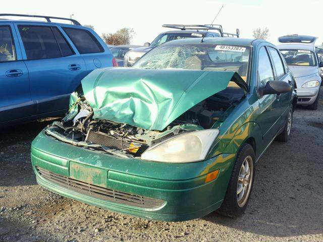 1FAFP34P42W264844 - 2002 FORD FOCUS SE GREEN photo 2