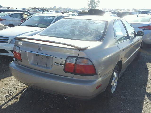 1HGCD5609VA164808 - 1997 HONDA ACCORD SE TAN photo 4