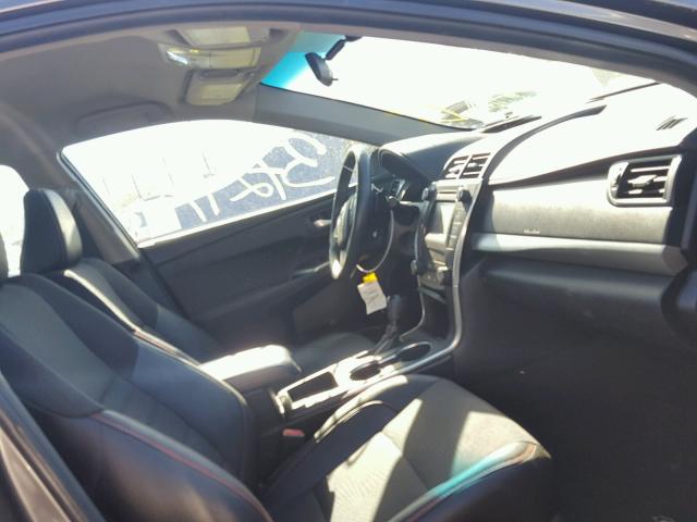 4T1BF1FK7GU227593 - 2016 TOYOTA CAMRY LE ნაცრისფერი ფოტო 5