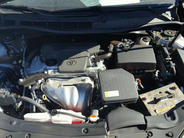 4T1BF1FK7GU227593 - 2016 TOYOTA CAMRY LE GRAY photo 7