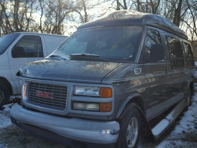 1GDFG15R8X1161960 - 1999 GMC SAVANA RV GRAY photo 2