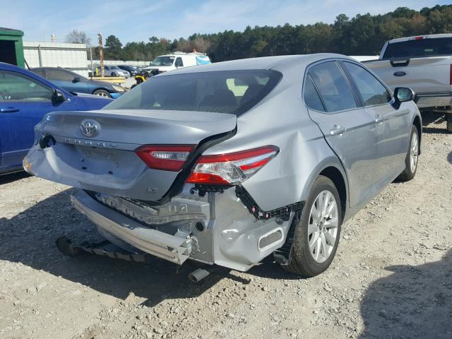 JTNB11HK3J3011166 - 2018 TOYOTA CAMRY L SILVER photo 4