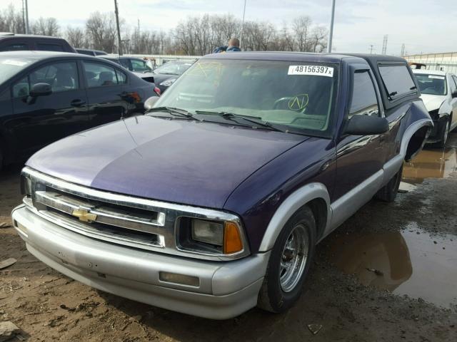 1GCCS1449S8139560 - 1995 CHEVROLET S TRUCK S1 PURPLE photo 2