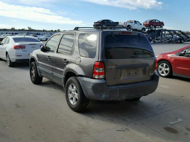 1FMYU03145KA17404 - 2005 FORD ESCAPE XLT GRAY photo 3