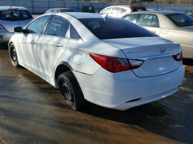 5NPEB4AC0BH150714 - 2011 HYUNDAI SONATA GLS WHITE photo 3