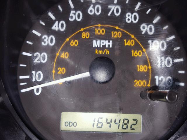 KL1TD62685B502425 - 2005 CHEVROLET AVEO BASE RED photo 8