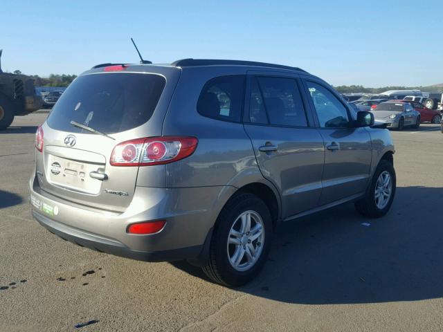 5XYZG3AB3BG033706 - 2011 HYUNDAI SANTA FE G GRAY photo 4