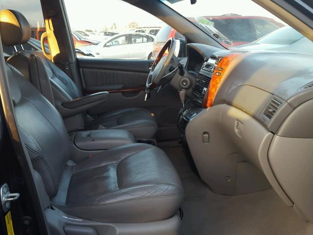 5TDBA22C54S022863 - 2004 TOYOTA SIENNA XLE BLUE photo 5