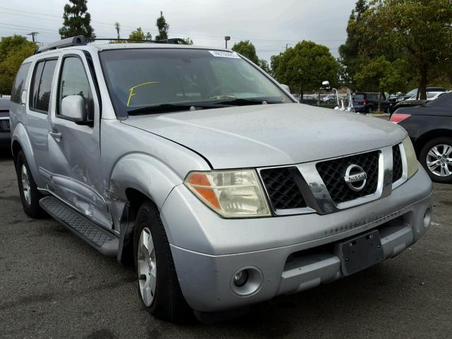 5N1AR18U16C658209 - 2006 NISSAN PATHFINDER SILVER photo 1