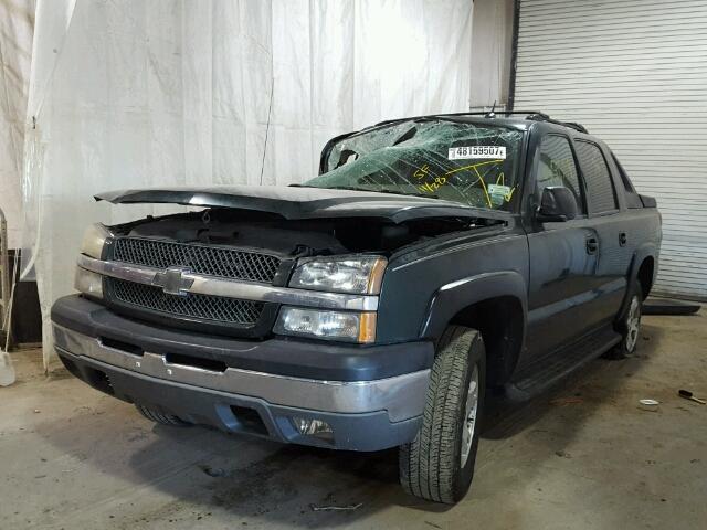 3GNEK12T24G182337 - 2004 CHEVROLET AVALANCHE BLACK photo 2