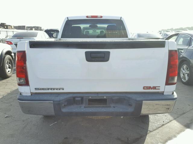 1GTEC14X08Z109267 - 2008 GMC SIERRA C15 WHITE photo 6