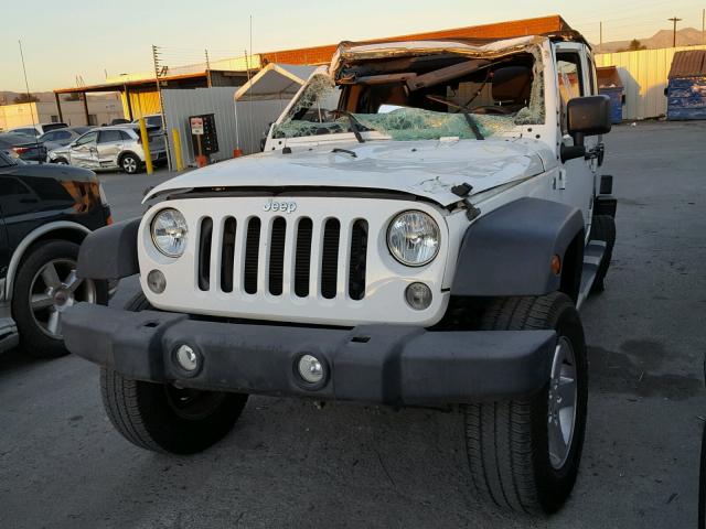 1C4BJWDG9FL584292 - 2015 JEEP WRANGLER U SILVER photo 2