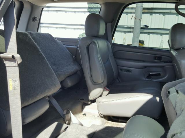 1GKEK63U04J129555 - 2004 GMC YUKON DENA SILVER photo 6