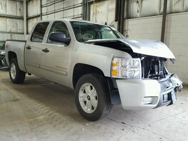 1GCPKSE37BF228455 - 2011 CHEVROLET SILVERADO SILVER photo 1