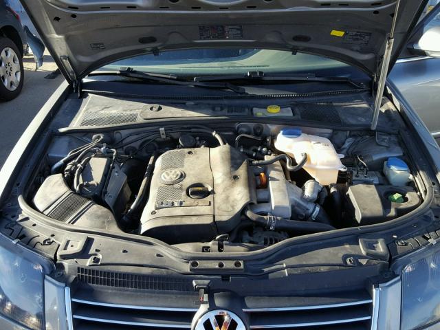 WVWMD63B74P246000 - 2004 VOLKSWAGEN PASSAT GL GRAY photo 7