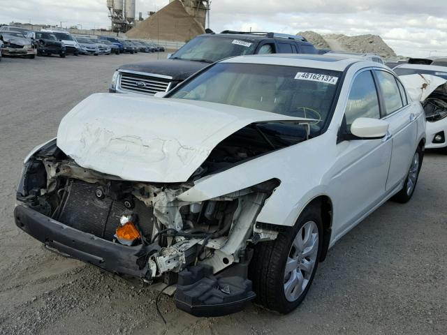 1HGCP36839A030237 - 2009 HONDA ACCORD EXL WHITE photo 2