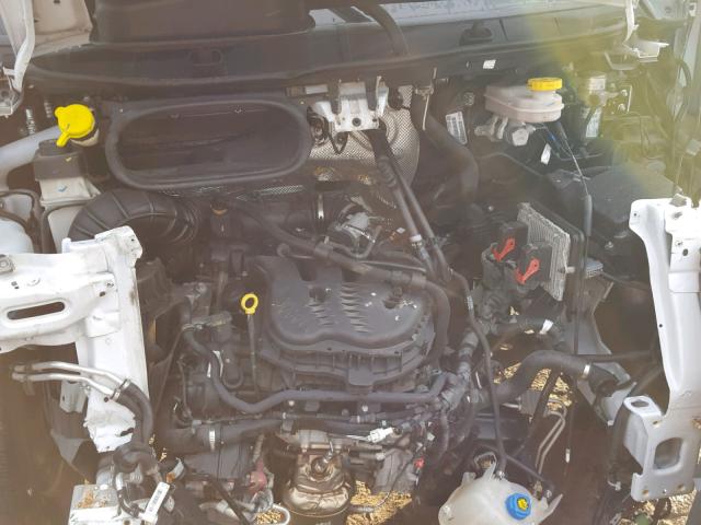 3C6TRVAG2GE133556 - 2016 RAM PROMASTER 白色 照片 7