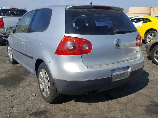 WVWBB71KX8W217883 - 2008 VOLKSWAGEN RABBIT GRAY photo 3