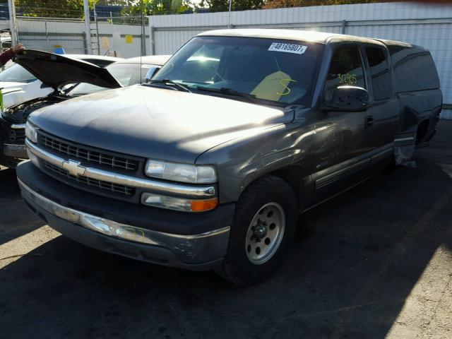 2GCEC19V211254784 - 2001 CHEVROLET SILVERADO GRAY photo 2