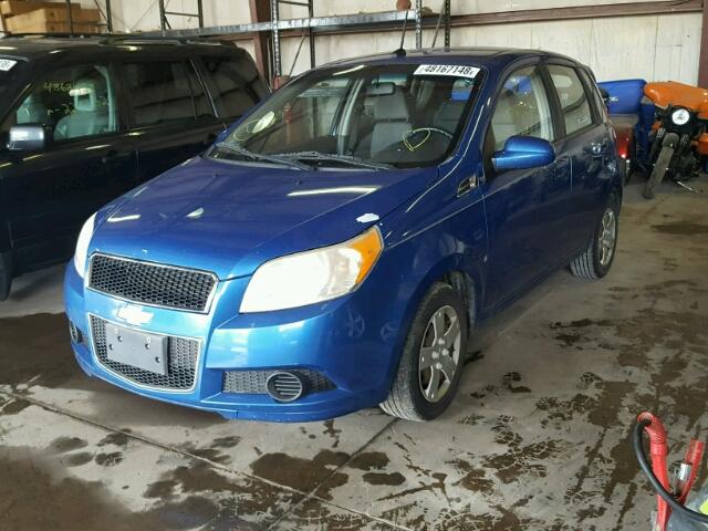 KL1TD66EX9B647571 - 2009 CHEVROLET AVEO LS BLUE photo 2