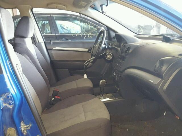 KL1TD66EX9B647571 - 2009 CHEVROLET AVEO LS BLUE photo 5
