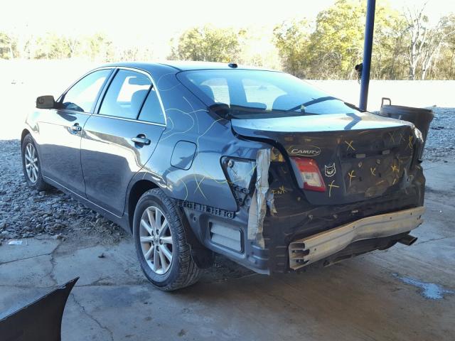 4T1BF3EK4BU214841 - 2011 TOYOTA CAMRY BASE GRAY photo 3