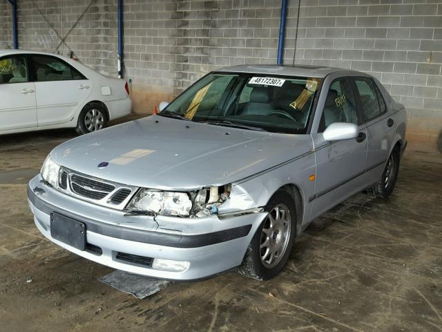 YS3ED48E0Y3063765 - 2000 SAAB 9-5 SILVER photo 2