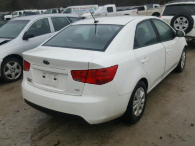 KNAFU4A27C5634559 - 2012 KIA FORTE EX WHITE photo 4