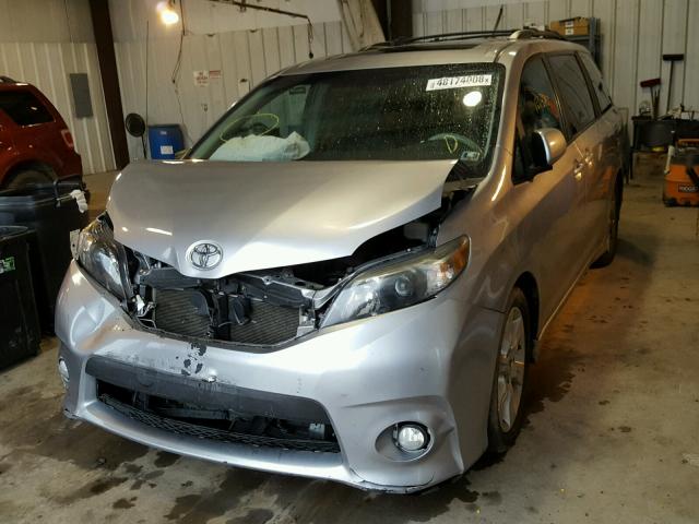 5TDXK3DC3BS138873 - 2011 TOYOTA SIENNA SPO SILVER photo 2