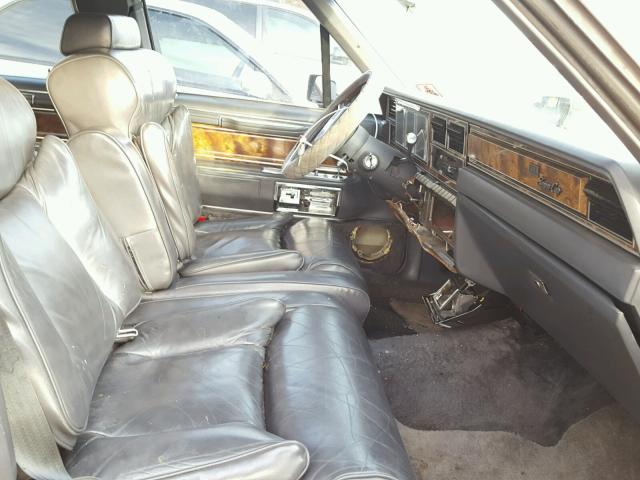 1LNBP96F5EY610338 - 1984 LINCOLN TOWN CAR SILVER photo 5