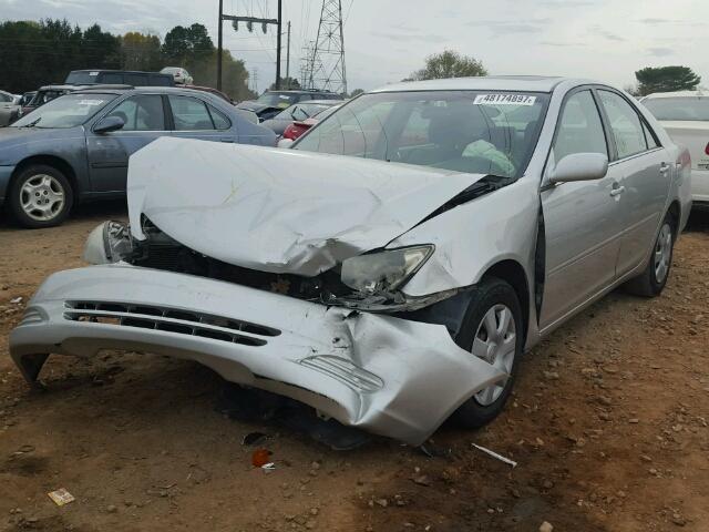 4T1BE32K54U901952 - 2004 TOYOTA CAMRY LE ვერცხლისფერი ფოტო 2