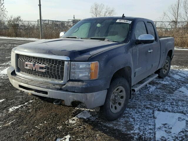 1GTSKUEA7AZ179968 - 2010 GMC SIERRA K15 BLUE photo 2