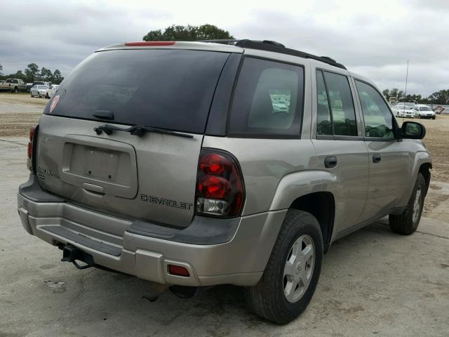 1GNDS13S032186461 - 2003 CHEVROLET TRAILBLAZE GRAY photo 4