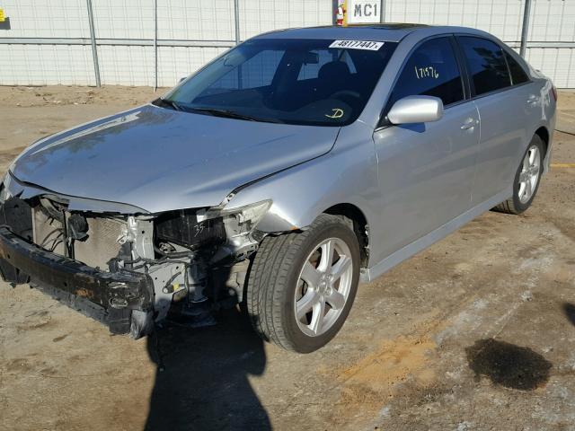 4T1BE46K47U091928 - 2007 TOYOTA CAMRY NEW SILVER photo 2