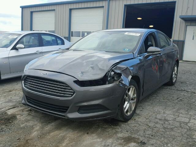 1FA6P0H71E5376827 - 2014 FORD FUSION SE GRAY photo 2