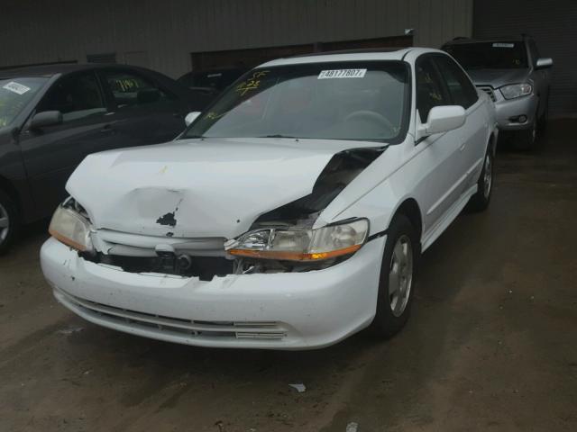 1HGCG16581A045069 - 2001 HONDA ACCORD EX WHITE photo 2