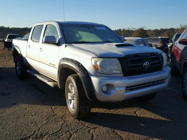 3TMKU72N38M013767 - 2008 TOYOTA TACOMA DOU SILVER photo 1