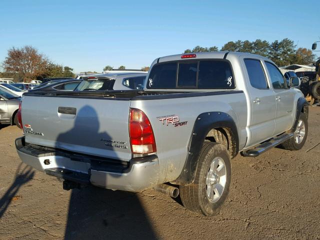 3TMKU72N38M013767 - 2008 TOYOTA TACOMA DOU SILVER photo 4