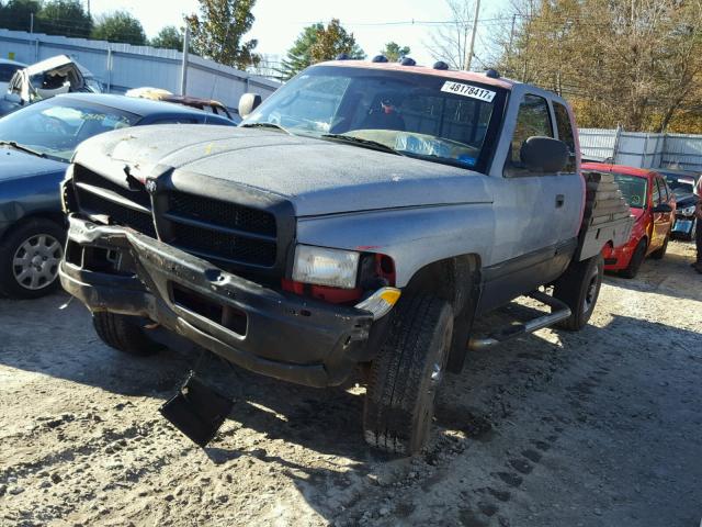 3B7KF23Z8YG129544 - 2000 DODGE RAM 2500 GRAY photo 2