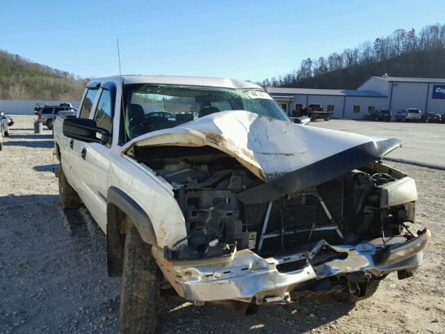 1GCHC23U26F110588 - 2006 CHEVROLET SILVERADO WHITE photo 1