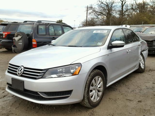 1VWAT7A33EC088655 - 2014 VOLKSWAGEN PASSAT S SILVER photo 2