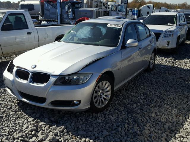 WBAPH73509E126606 - 2009 BMW 328 I SILVER photo 2