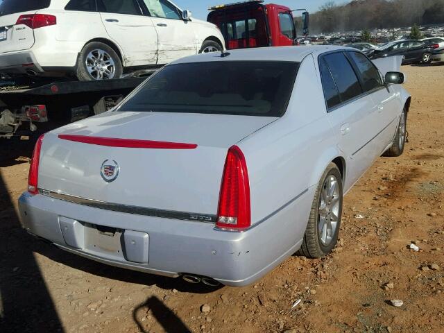 1G6KD57986U138565 - 2006 CADILLAC DTS SILVER photo 4