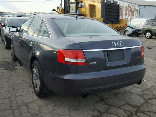 WAUAH74F46N126813 - 2006 AUDI A6 3.2 GRAY photo 3