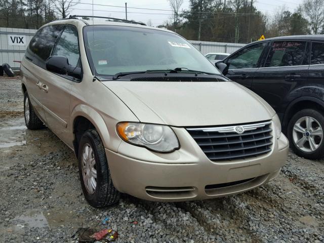 2A4GP54L06R747618 - 2006 CHRYSLER TOWN & COU GOLD photo 1