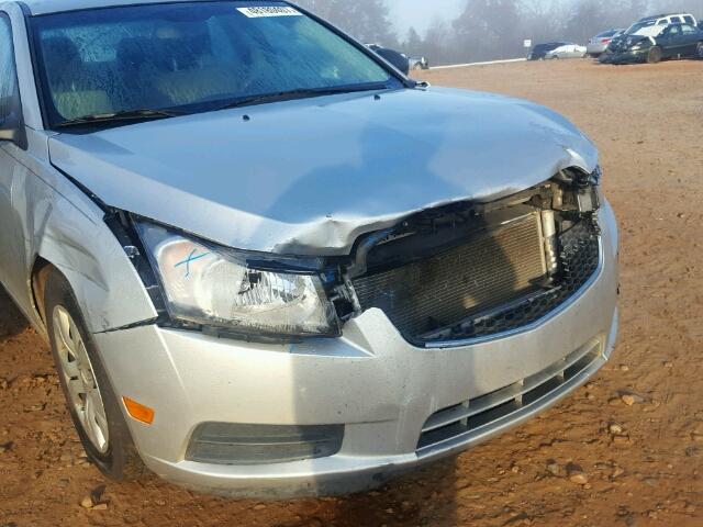 1G1PA5SH9D7237328 - 2013 CHEVROLET CRUZE LS SILVER photo 9