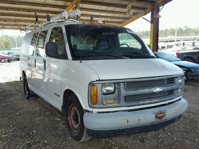 1GCFG25W1W1053209 - 1998 CHEVROLET EXPRESS G2 WHITE photo 1