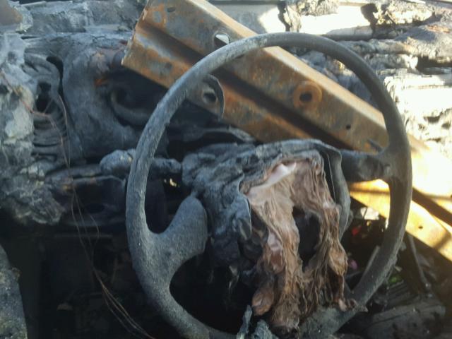 JTDBE32K920086129 - 2002 TOYOTA CAMRY LE 灰色 照片 8